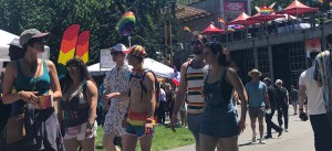 I have dozens of shots like this of people in their cool t-shirts, hats, and costumes